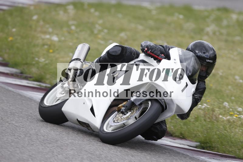 /09 19.04.2026  Caremotion get faster ADR/Gruppe gruen/81